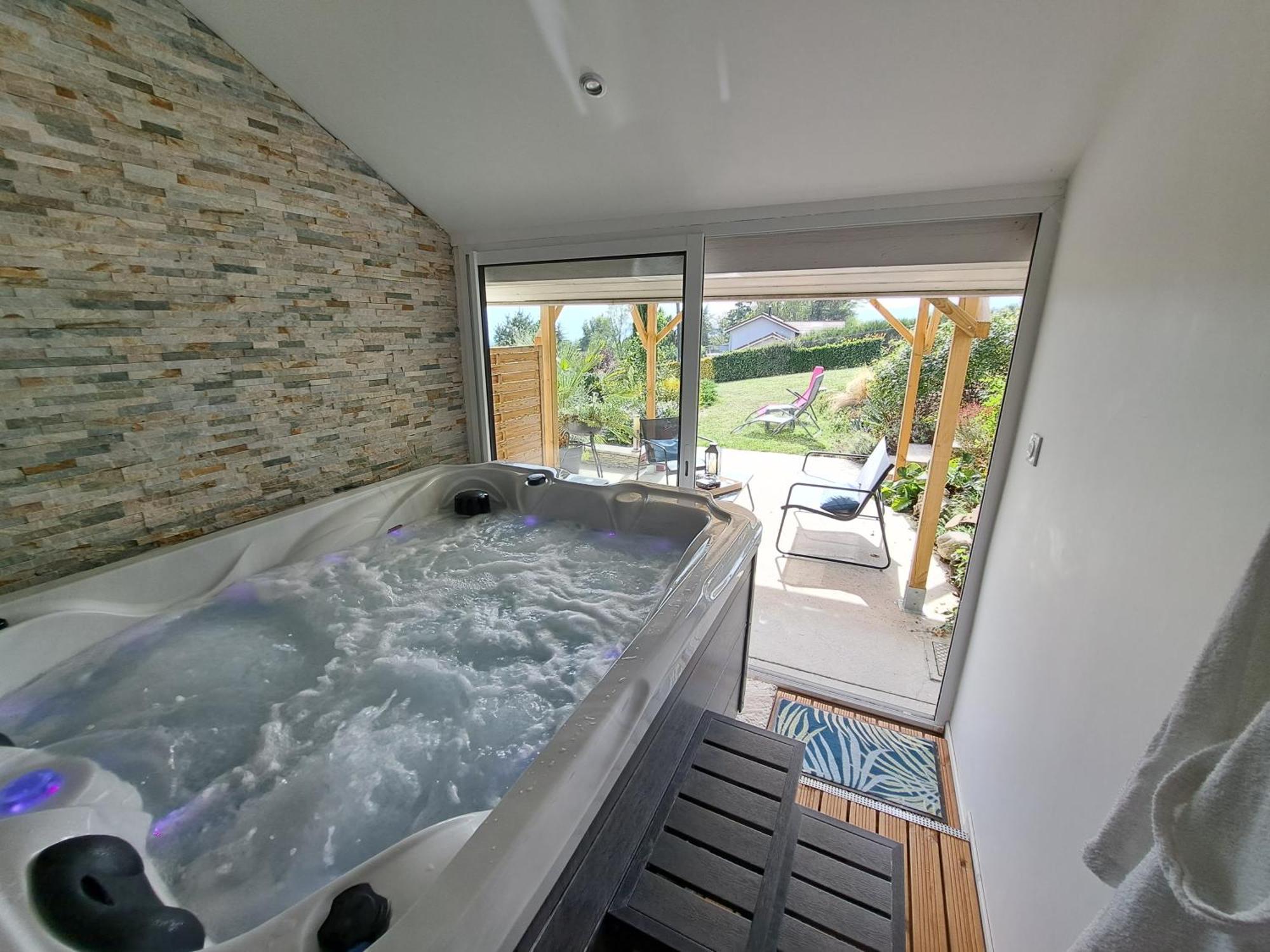 Adorelys Sejour Bien Etre - Spa Et Massage Saint-Cassien  Exterior foto